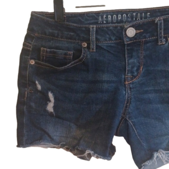 Aeropostale distressed cutoff shorts size 4. Good used condition. Supercute!! - Picture 2 of 6